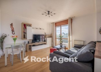 Salone - Trilocale via Pagoda Bianca, 71, Roma (zona Torrino) - foto 1