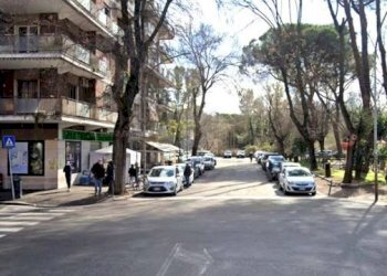 Negozio via Antonello da Messina, Roma - foto 3