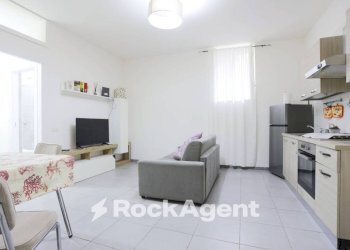 Salone - Trilocale vico San Maria Ad Agnone, 18, Napoli - foto 2