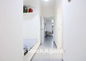 Corridoio - Trilocale vico San Maria Ad Agnone, 18, Napoli - foto 4