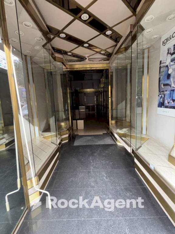 Shop via Appia Nuova, 109, Roma - photo 1