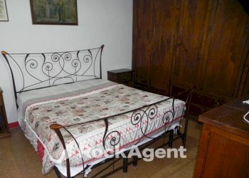 Camera da letto - Appartamento via Raffaello Sanzio, 106, Senigallia - foto 29
