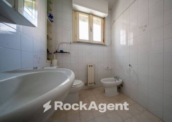 Bagno - Quadrilocale via Budapest, 10, Sassari - foto 20