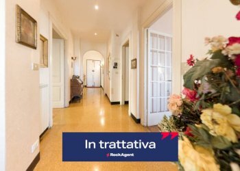 Corridoio - Appartamento via Accinelli, Genova (zona Castelletto) - foto 1