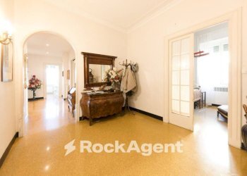 Ingresso - Appartamento via Accinelli, Genova (zona Castelletto) - foto 3