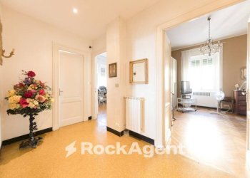 Ingresso - Appartamento via Accinelli, Genova (zona Castelletto) - foto 6