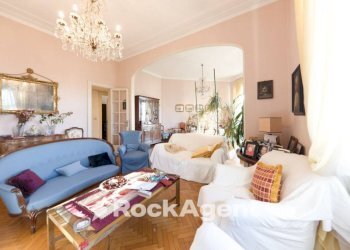 Salone - Appartamento via Accinelli, Genova (zona Castelletto) - foto 12