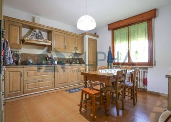 Cucina - Villa via Rubicone, Cesena - foto 7