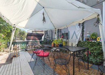 Terrazzo - Three-room apartment via Cartiano, Borghi - photo 1