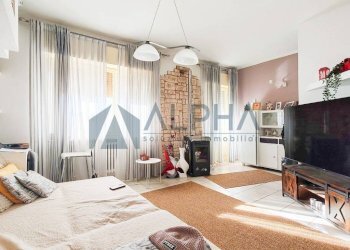 Camera da letto - Three-room apartment via Cartiano, Borghi - photo 2