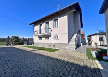 Independent house Via aldo moro, San Germano Vercellese - photo 1