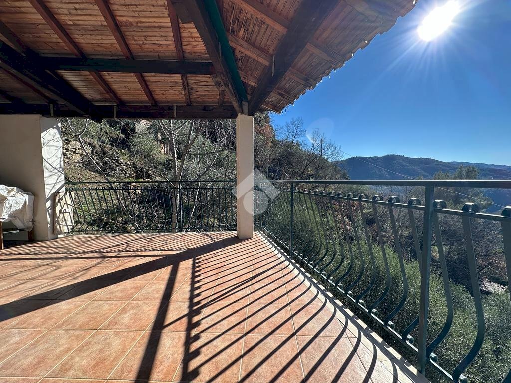 Casa indipendente Regione Bunda, Pigna - foto 1