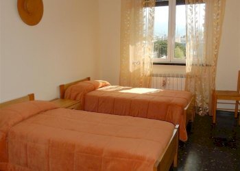 camera B (001).JPG - Appartamento Via della Chiusa 101, Sestri Levante - foto 7