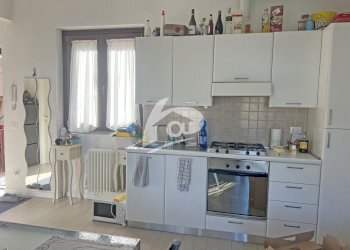 angolo cottura - Appartamento Via Acquanera 21, Laveno-Mombello - foto 10