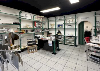 Interno_1.jpg - Locale Commerciale Via San Zeno 7, Brescia - foto 3