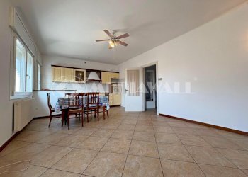 BS-061-RV_3.JPG - Appartamento Via Ippolito Nievo 8, Aviano - foto 4