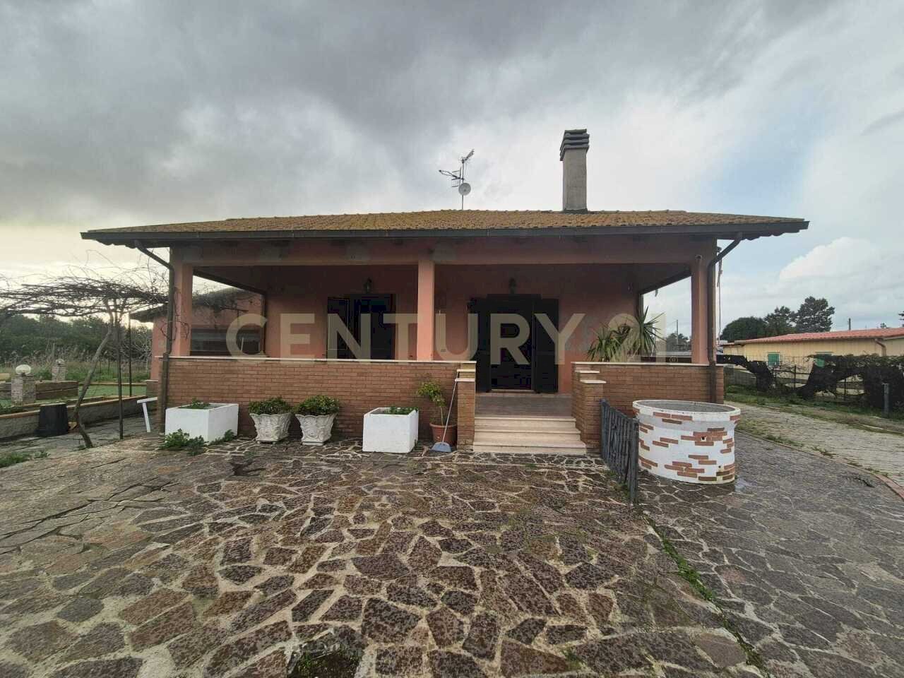 foto facciata davanti 1.jpeg - Villa Strada Casal Roberto 37, Grosseto - foto 1