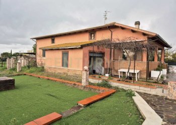 foto giardino 3.jpeg - Villa Strada Casal Roberto 37, Grosseto - foto 2