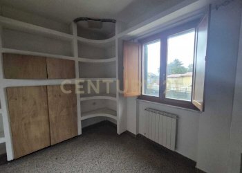 foto camera guardaroba 1.jpeg - Villa Strada Casal Roberto 37, Grosseto - foto 29