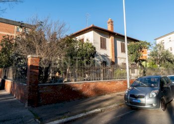 HSV04661.jpg - Villa Via Fratelli Bandiera, Grosseto - foto 2