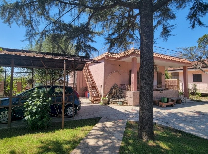 Villa Mondragone - foto 1