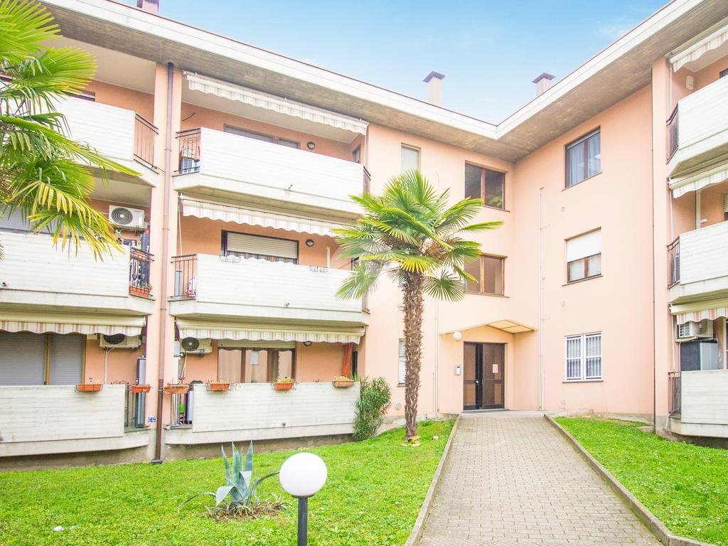 Quadrilocale Via G. Falcone, Garbagnate Milanese - foto 1