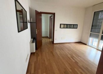 One-room apartment Castel Maggiore - photo 6