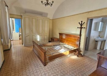 Camera da letto - Appartamento via Savigliano, 101, Saluzzo - foto 2