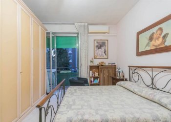 Camera da letto - Appartamento via Francesco Petrarca, 88, Sesto San Giovanni - foto 13
