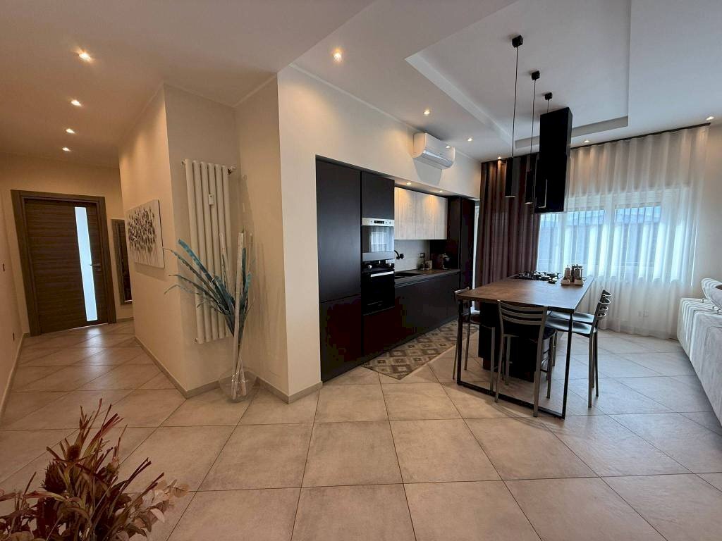 Salone - Four-room apartment via Baltimora, 152, Torino (neighborhood Santa Rita) - photo 2