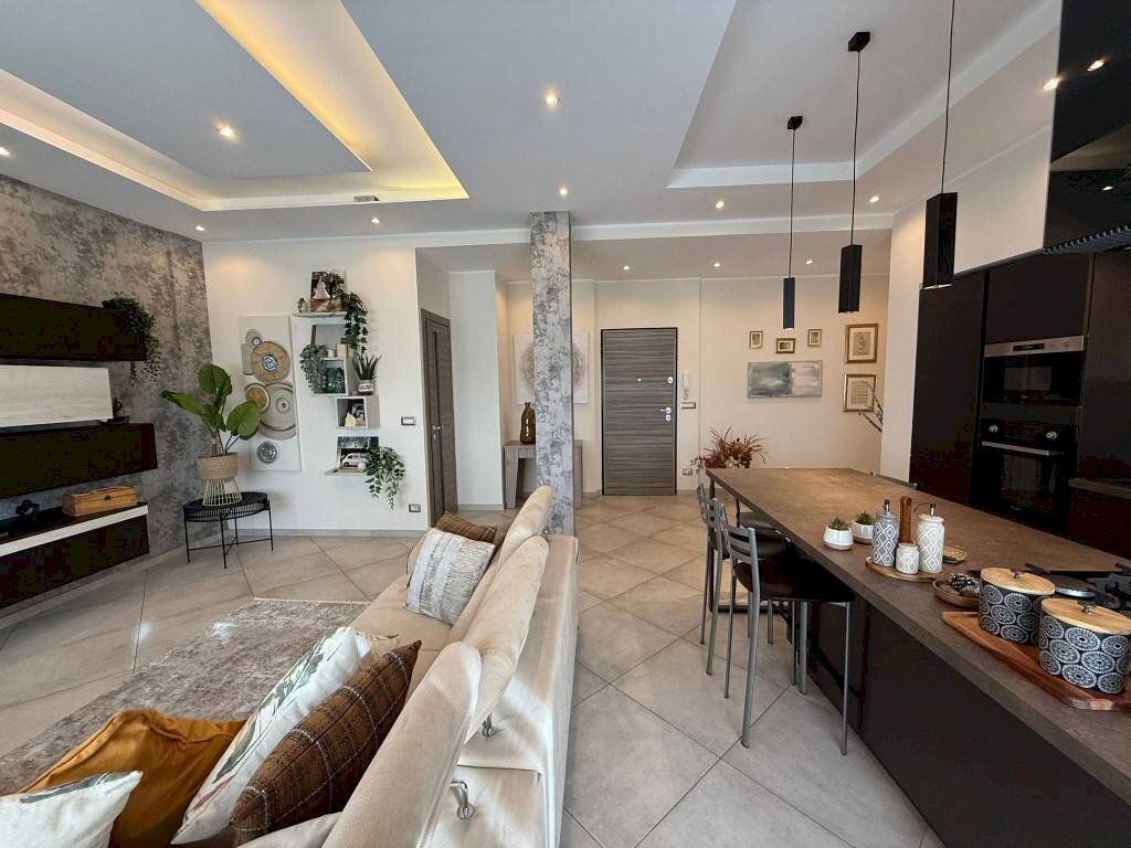 Salone - Four-room apartment via Baltimora, 152, Torino (neighborhood Santa Rita) - photo 3