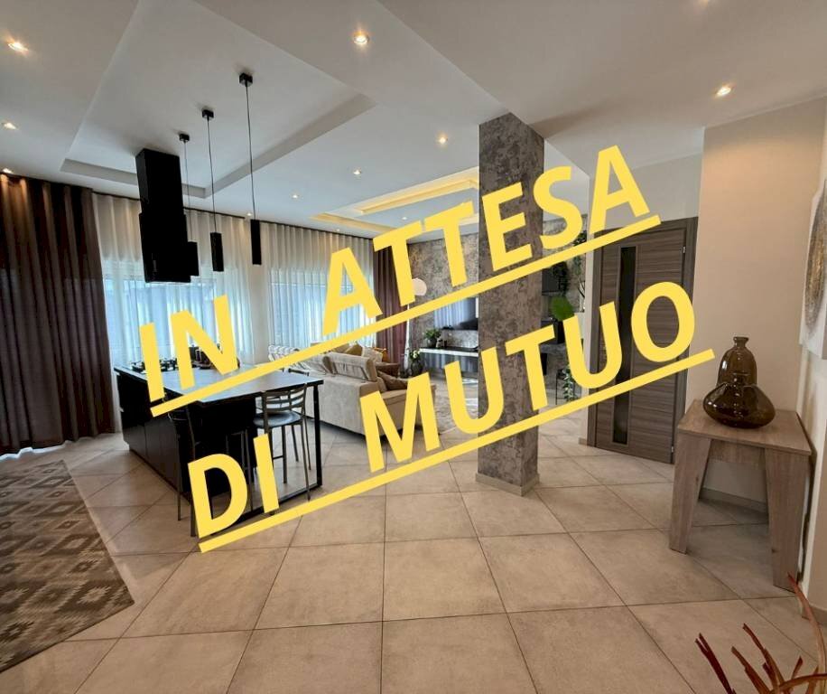 Soggiorno - Quadrilocale via Baltimora, 152, Torino (zona Santa Rita) - foto 1