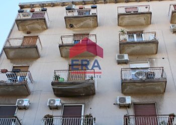 Foto 1 - Trilocale Via Passo Di Aci, Catania - foto 1