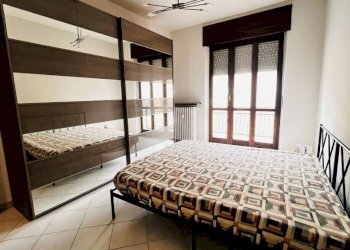 Camera da letto - Appartamento via Gian Battista Petrino, 5, San Damiano d'Asti - foto 16