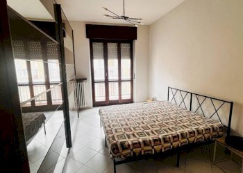 Camera da letto - Appartamento via Gian Battista Petrino, 5, San Damiano d'Asti - foto 19