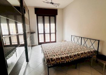 Camera da letto - Appartamento via Gian Battista Petrino, 5, San Damiano d'Asti - foto 20