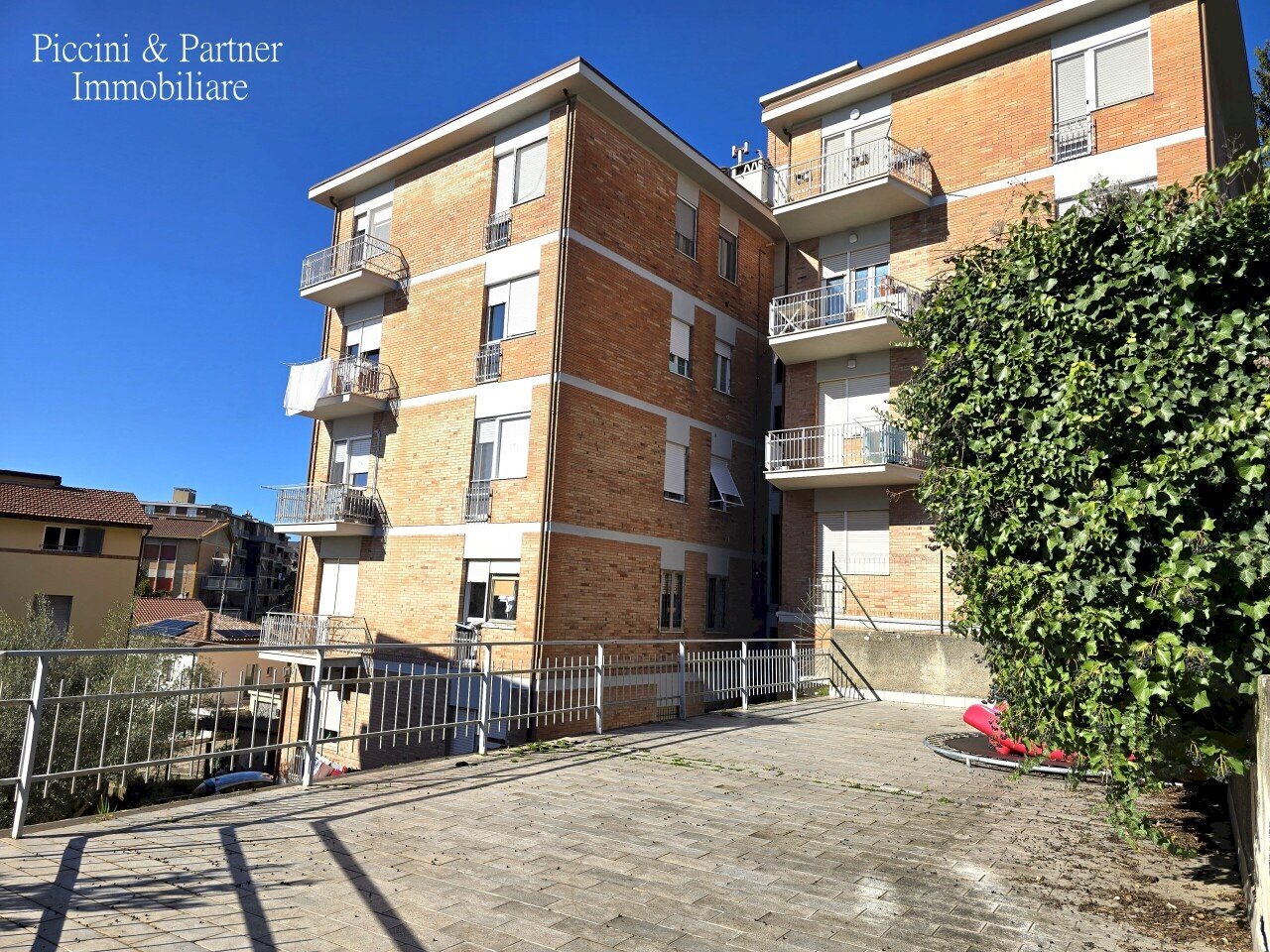 01.jpg - Appartamento Via Beatrice 38, Perugia (zona Elce) - foto 1