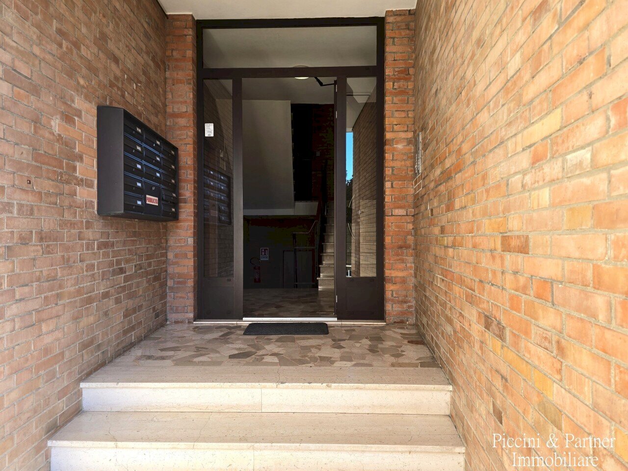 02.jpg - Appartamento Via Beatrice 38, Perugia (zona Elce) - foto 2