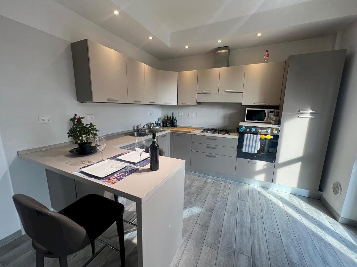 Quadrilocale Banchette - foto 1