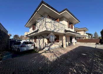 Villa a Schiera Strada Privata Armando Picchi, Cameri - foto 31