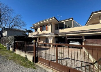 Villa a Schiera Strada Privata Armando Picchi, Cameri - foto 36