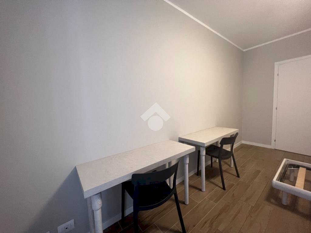 Three-room apartment Via venasca, Torino (neighborhood Cenisia) - photo 2