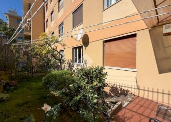 Trilocale Via Croce Rosa, Genova (zona Rivarolo) - foto 2