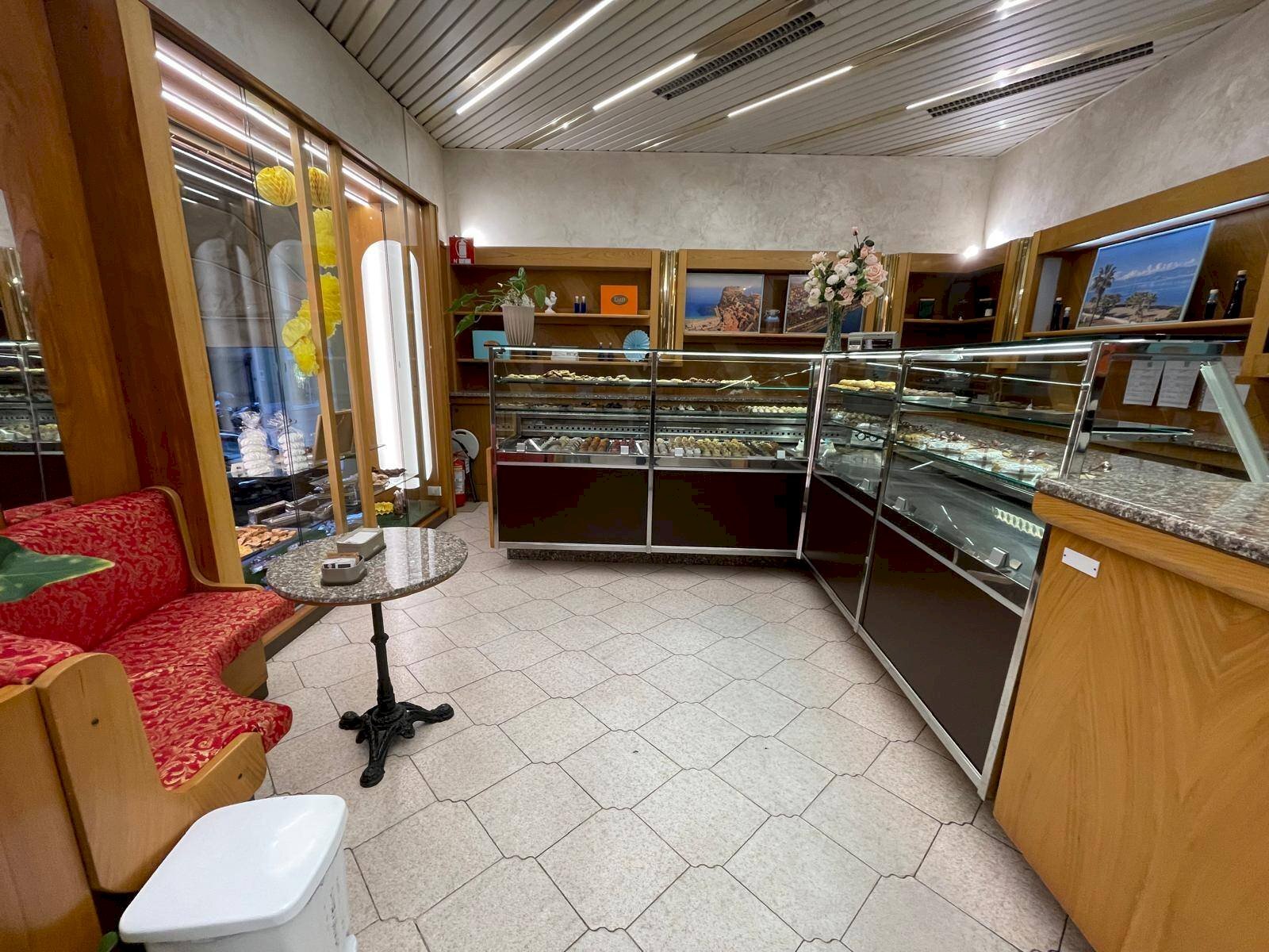Foto 1 - Attività Commerciale Via Colonnello Aprosio, Vallecrosia - foto 1