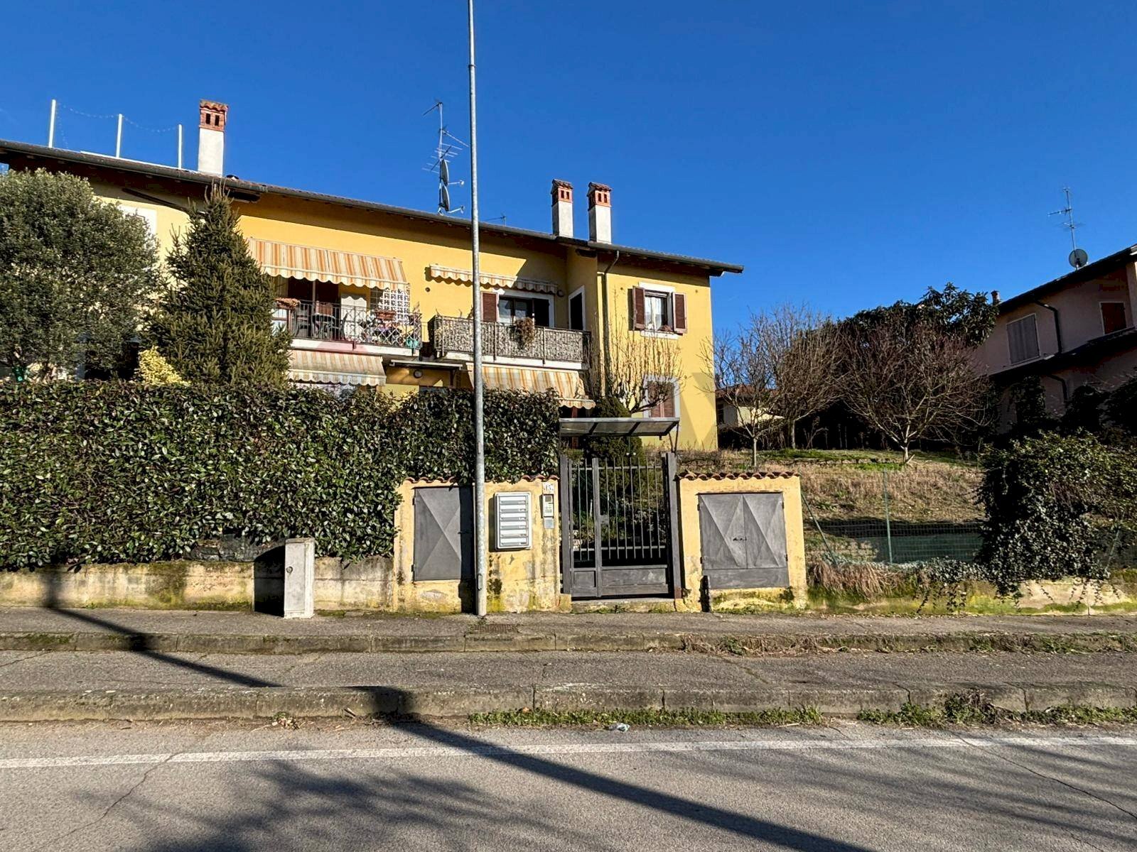 Casa all\'aperto - Bilocale via della valle
 
15, Robecco sul Naviglio - foto 1