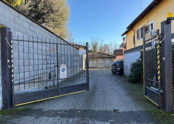 Edificio all\'aperto - Bilocale via della valle
 
15, Robecco sul Naviglio - foto 4