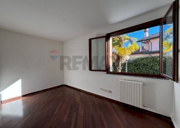 Stanza vuota - Bilocale via della valle
 
15, Robecco sul Naviglio - foto 13