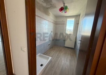 Stanza vuota - Bilocale VIA ALEBBIO
 
11, Como - foto 5