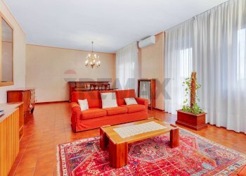 Soggiorno - Trilocale via Pontida
 
19, Cernusco sul Naviglio - foto 5