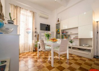 Sala da pranzo - Bilocale Via  Giuseppe Patricolo
 
6, Palermo - foto 16